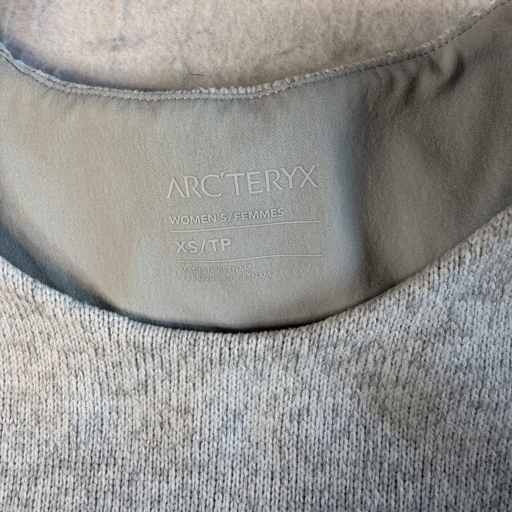 Arc'teryx Laina Crew Neck Sweater Womens XS Gray Fleece Pocket Pullover - Picture 2 of 6